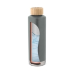 Botella de acero con tapa de bambú y franja metalizada 640ml Ultimate color gris oscuro cuarta vista