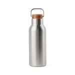 Botella de acero inoxidable reciclado con tapa de madera y asa 580ml color plateado