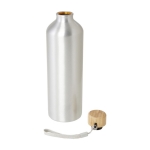 Botella grande de aluminio reciclado con tapa de bambú y correa 1L color plateado segunda vista