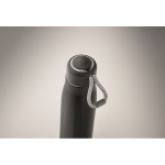 Botella antifugas de acero inoxidable con asa de cordón 500ml color negro vista fotografía segunda vista