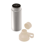 Botella hecha de materiales reciclados con taza 620ml Ocean Bottle color arena cuarta vista