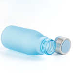 Botella de plástico reciclado estilo mate con mosquetón 350ml