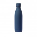 Botella grande de acero con acabado de goma color azul marino vista con logo