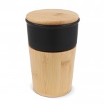 Vaso de cerámica con detalles de bambú y tapa a presión color negro