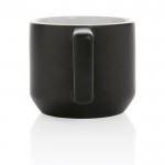Taza de cerámica de diseño moderno color negro cuarta vista