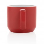 Taza de cerámica de diseño moderno color rojo cuarta vista