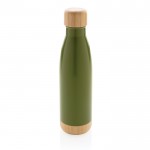 Botella con detalle de bambú en tapa y fondo color verde